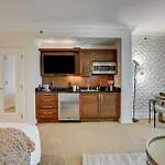 Blu Cashmere Premium Suite : Mgm Signature Hotel